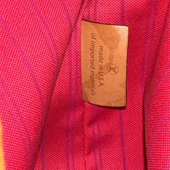 SOLD Louis Vuitton Delightful MM - Picture 14 of 16